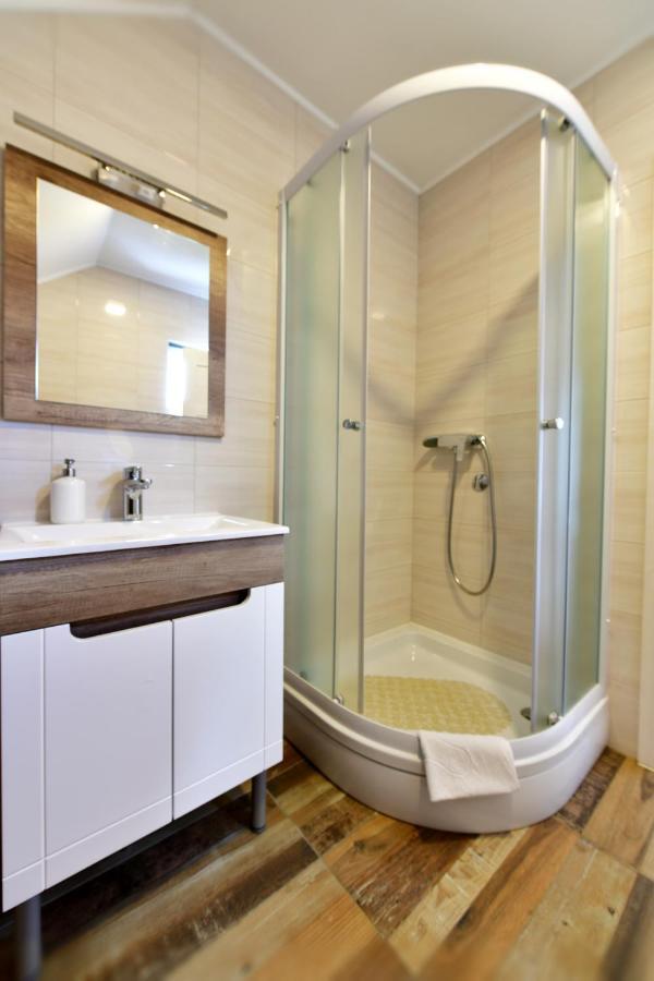 Apartman Doris Rakovica Exterior foto
