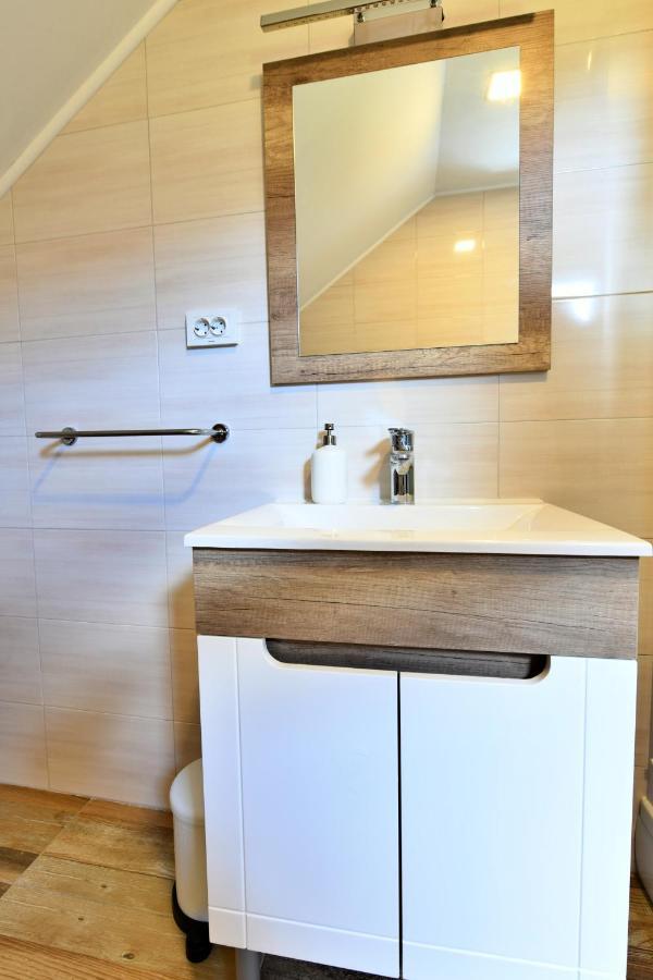 Apartman Doris Rakovica Exterior foto
